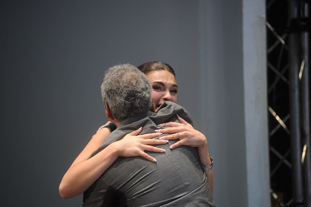 Abrazo 10